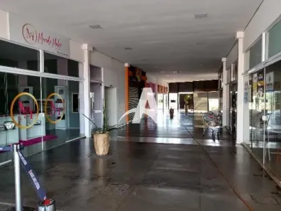 Ponto Comercial para alugar, 38m² no Shopping Park, Uberlândia