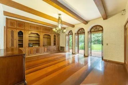 Casa com 4 Quartos para alugar, 380m² no Três Figueiras, Porto Alegre