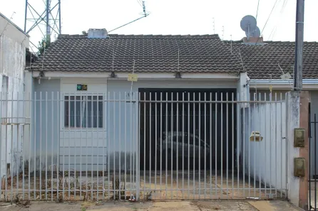 Casa com 3 Quartos à venda, 54m² no Uvaranas, Ponta Grossa