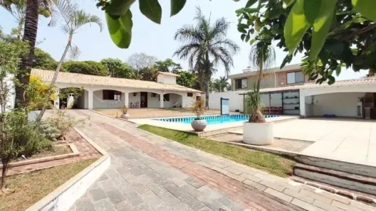 Casa com 3 Quartos à venda, 1000m² no Braúnas, Belo Horizonte