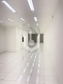 Ponto Comercial para alugar, 140m² no Santo Amaro, São Paulo