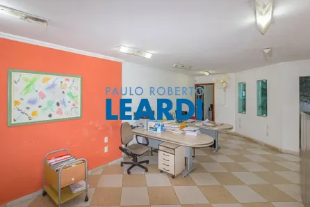 Casa com 3 Quartos à venda, 184m² no Vila Romana, São Paulo