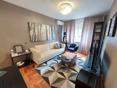 Apartamento com 3 Quartos à venda, 80m² no Navegantes, Porto Alegre