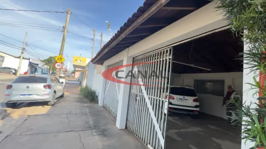 Sobrado com 3 Quartos para venda ou aluguel, 261m² no Vila Falcão, Bauru