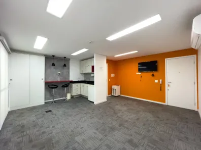 Sala Comercial à venda, 35m² no Santo Amaro, São Paulo
