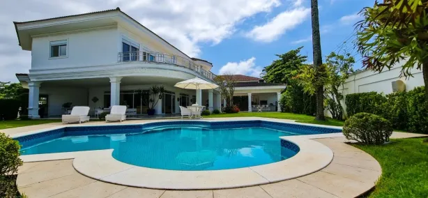 Casa com 5 Quartos à venda, 760m² no Jardim Virgínia, Guarujá