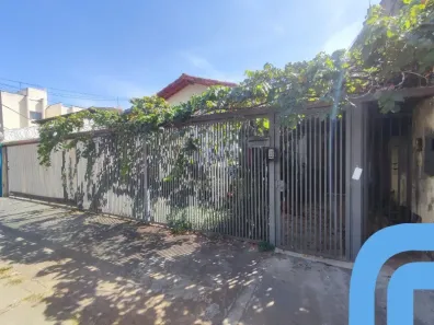 Casa com 4 Quartos para alugar, 205m² no Jardim América, Goiânia