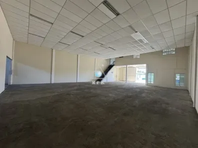 Galpão/Depósito/Armazém para alugar, 600m² no Boqueirão, Curitiba