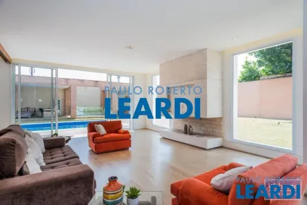 Casa com 3 Quartos à venda, 550m² no Morumbi, São Paulo
