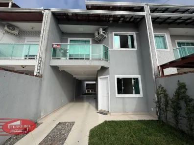 Sobrado com 3 Quartos à venda, 129m² no Guaratuba, Guaratuba