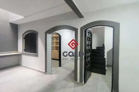 Sobrado com 4 Quartos para alugar, 280m² no Jardim Santo Alberto, Santo André