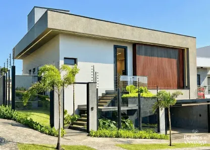 Sobrado com 3 Quartos à venda, 239m² no Vila Progresso, Maringá