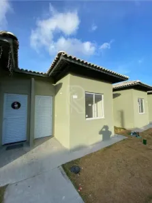 Casa de Condomínio com 2 Quartos para alugar, 43m² no Senador Carlos Jereissati, Pacatuba
