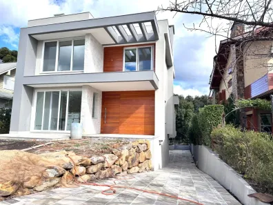 Casa de Condomínio com 4 Quartos à venda, 429m² no Vila Prinstrop, Gramado