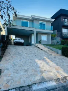 Casa de Condomínio com 3 Quartos à venda, 210m² no Suru, Santana de Parnaíba