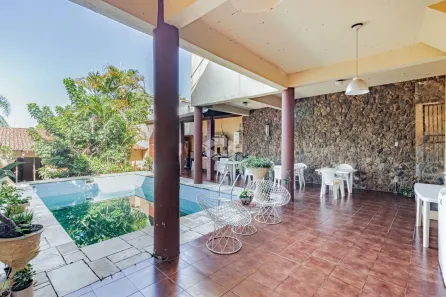 Casa com 4 Quartos à venda, 345m² no Cristal, Porto Alegre