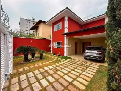 Casa com 3 Quartos à venda, 292m² no Vila Rosa, Goiânia