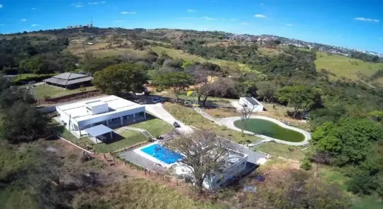 Fazenda/Sítio com 4 Quartos à venda, 300m² no Itamaraty, Anápolis