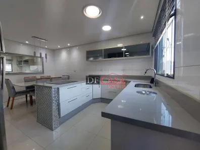 Sobrado com 3 Quartos à venda, 121m² no Vila Guilhermina, São Paulo