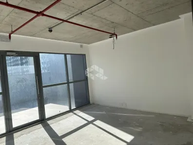 Sala Comercial à venda, 50m² no São Sebastião, Porto Alegre