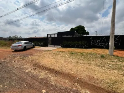 Galpão/Depósito/Armazém com 2 Quartos para alugar, 290m² no Setor Central, Aparecida de Goiânia