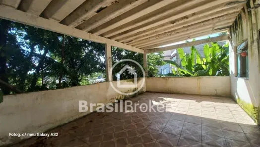 Casa com 4 Quartos à venda, 360m² no Bancários, Rio de Janeiro