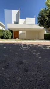 Sobrado com 4 Quartos à venda, 294m² no Condomínio Florais Cuiabá Residencial, Cuiabá