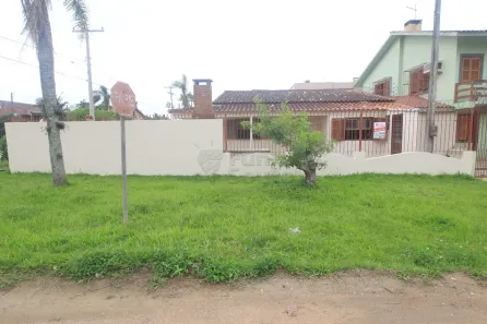 Casa com 2 Quartos para alugar, 141m² no Laranjal, Pelotas