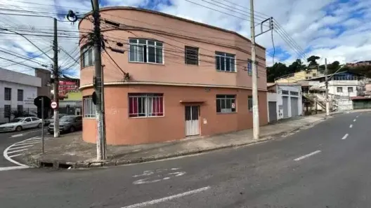 Apartamento com 2 Quartos para alugar, 100m² no Ladeira, Juiz de Fora