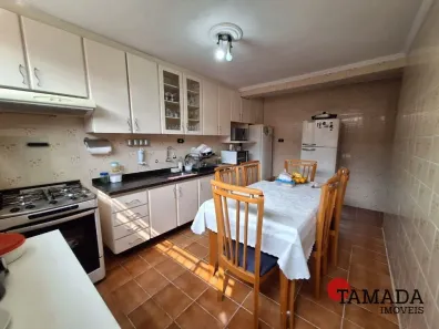 Casa com 2 Quartos à venda, 300m² no Vila Domitila, São Paulo
