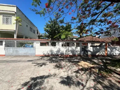 Casa com 2 Quartos à venda, 373m² no Bangu, Rio de Janeiro
