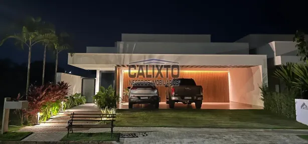 Casa de Condomínio com 3 Quartos à venda, 214m² no Laranjeiras, Uberlândia