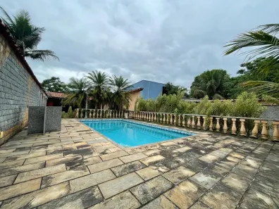 Casa com 2 Quartos para alugar, 115m² no Parada Modelo, Guapimirim