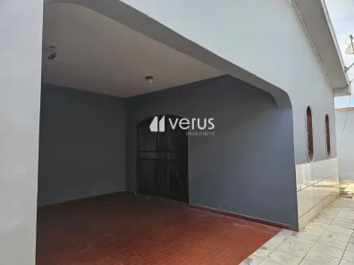 Casa com 3 Quartos à venda, 191m² no Marta Helena, Uberlândia