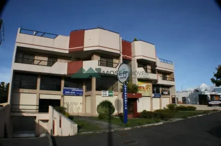 Ponto Comercial para alugar, 107m² no Uberaba, Curitiba