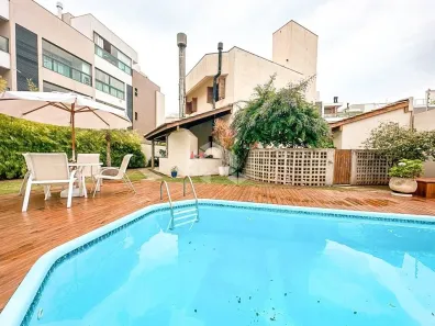 Casa com 3 Quartos à venda, 261m² no Campeche, Florianópolis