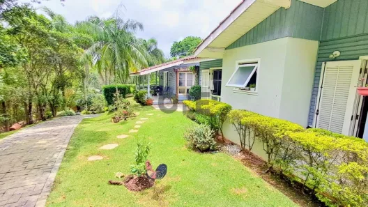 Casa de Condomínio com 3 Quartos à venda, 175m² no Jardim Indaiá, Embu das Artes