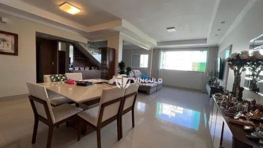 Apartamento com 3 Quartos à venda, 206m² no Santa Maria, Uberaba