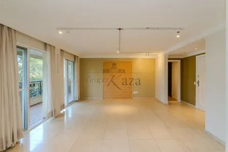 Apartamento com 4 Quartos para alugar, 221m² no Alto de Pinheiros, São Paulo
