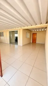 Casa com 3 Quartos para alugar, 120m² no Jardim Novo Mundo, Goiânia