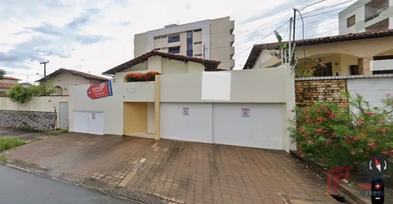 Casa com 3 Quartos para alugar, 241m² no Renascença, São Luís