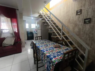 Sobrado com 2 Quartos à venda, 70m² no Ocian, Praia Grande