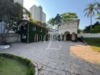 Casa com 14 Quartos para alugar, 2688m² no Vila Albertina, São Paulo