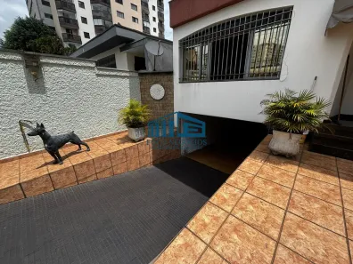 com 4 Quartos para alugar, 485m² no Centro, Diadema