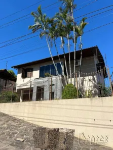 Casa com 4 Quartos à venda, 270m² no Primavera, Novo Hamburgo