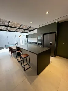Sobrado com 2 Quartos para venda ou aluguel, 124m² no Granja Viana, Cotia