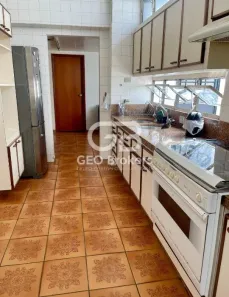 Casa com 5 Quartos à venda, 300m² no Centro, Jacareí