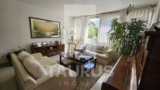Apartamento com 3 Quartos à venda, 131m² no Moema, São Paulo