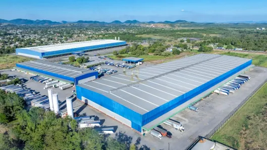 Galpão/Depósito/Armazém para alugar, 1280m² no Parque Paulista, Duque de Caxias