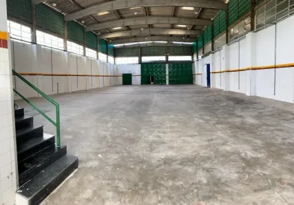 Galpão/Depósito/Armazém para alugar, 1200m² no Mata Escura, Salvador